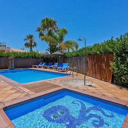 Villa Elenor C - Central Location In Vale Da Parra - 3 Adjoining Villas *