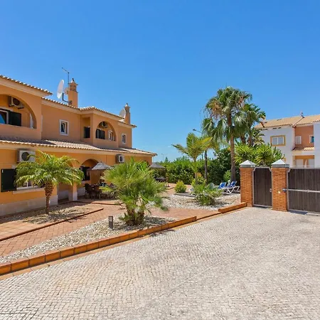 Elenor C - Central Location In Vale Da Parra - 3 Adjoining Villas Guia (Faro)