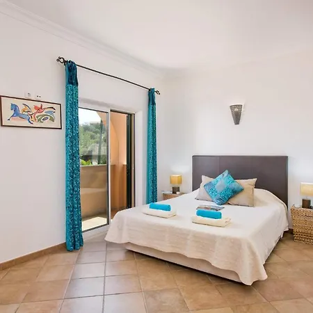 Villa Elenor C - Central Location In Vale Da Parra - 3 Adjoining Villas