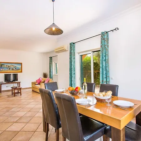 Villa Elenor C - Central Location In Vale Da Parra - 3 Adjoining Villas *