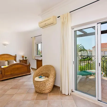 Elenor C - Central Location In Vale Da Parra - 3 Adjoining Villas * 기아